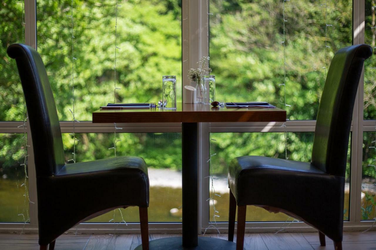 Craig-Y-Dderwen Riverside Hotel Betws-y-coed Kültér fotó